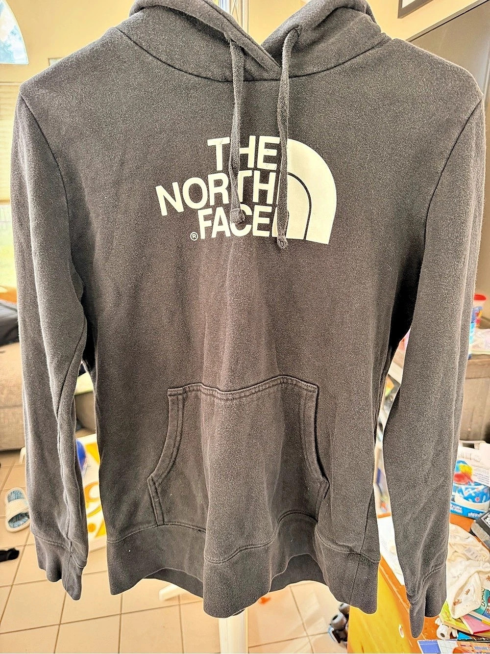 The North Face Women's Half Dome Pullover Hoodie Black Small